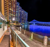 La Vue Waterfront Restaurant - Tweed Heads Accommodation