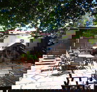 Velvet and Willow Wines - Tweed Heads Accommodation