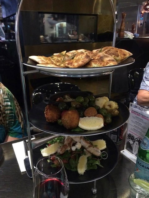 Gallery One - Tweed Heads Accommodation 6