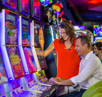 Fullers Sports Bistro  Cafe - Tweed Heads Accommodation