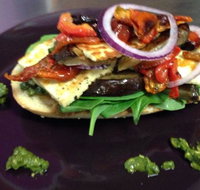 Colossal Coffee and Cakes - Tweed Heads Accommodation