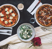 Santoni Pizza Bar - Tweed Heads Accommodation