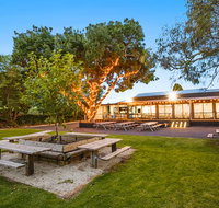 Batesford Hotel - Tweed Heads Accommodation