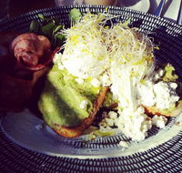 Friends of Ours - Tweed Heads Accommodation