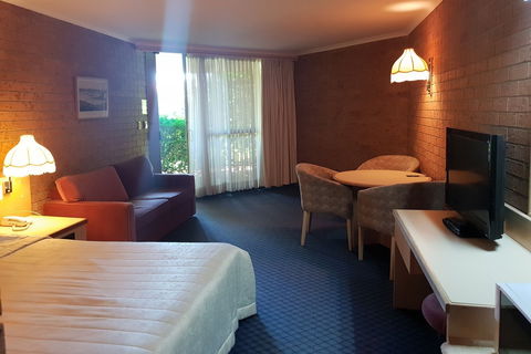 The John Hunter Motel - Tweed Heads Accommodation 0