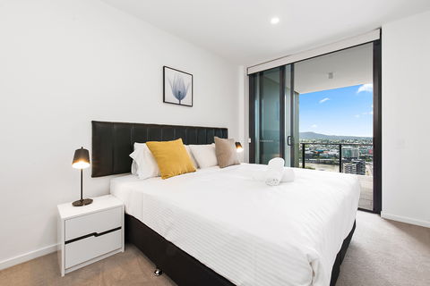 Arise Ivy And Eve - Tweed Heads Accommodation 4