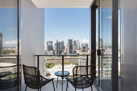 Arise Ivy And Eve - Tweed Heads Accommodation 6