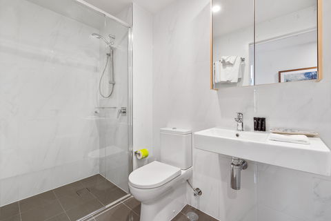 Arise Ivy And Eve - Tweed Heads Accommodation 10
