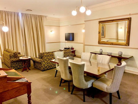 Royal Albert Hotel - Tweed Heads Accommodation 5