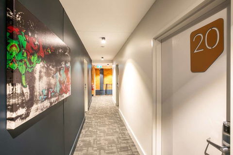 Chardons Corner Hotel - Tweed Heads Accommodation 0