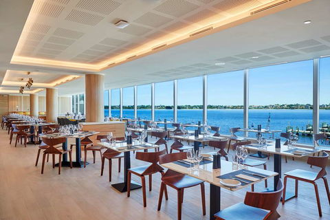 DoubleTree by Hilton Perth Waterfront - Tweed Heads Accommodation 16