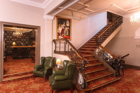 Hadley's Orient Hotel - Tweed Heads Accommodation 2