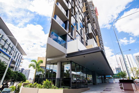 Arise Brisbane One - Tweed Heads Accommodation 0
