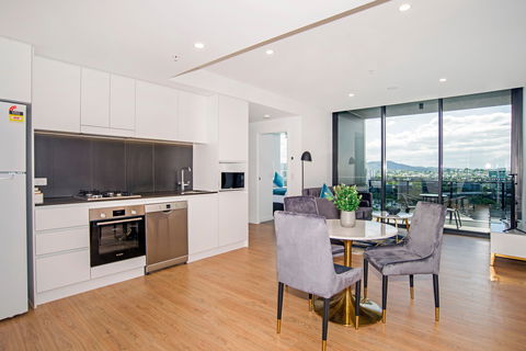 Arise Brisbane One - Tweed Heads Accommodation 10
