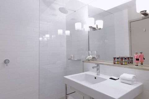 QT Canberra - Tweed Heads Accommodation 5