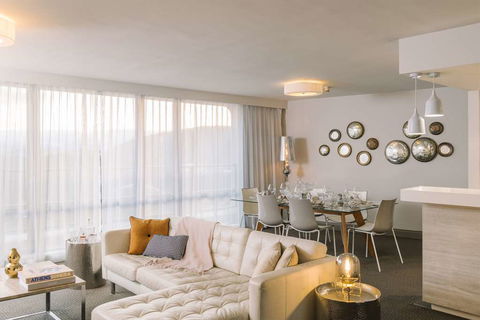 QT Canberra - Tweed Heads Accommodation 15