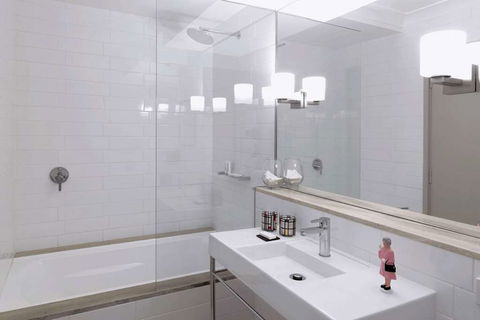 QT Canberra - Tweed Heads Accommodation 17