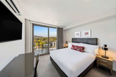 Adina Serviced Apts Canberra Dickson - Tweed Heads Accommodation 9