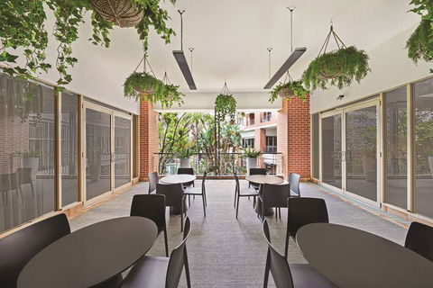 Adina Apartment Hotel Sydney Surry Hills - Tweed Heads Accommodation 13