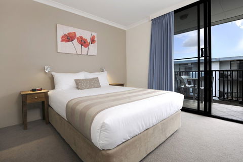 Assured Waterside Apartments - Tweed Heads Accommodation 1