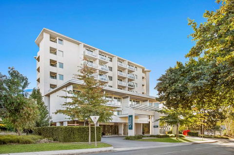 Adina Serviced Apts Canberra Dickson - Tweed Heads Accommodation 1