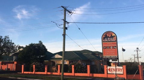 Across Country Motel & Svcd Apts - Tweed Heads Accommodation 0