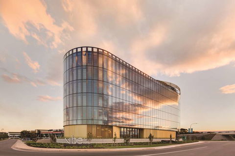 Vibe Hotel Canberra Airport - Tweed Heads Accommodation 0