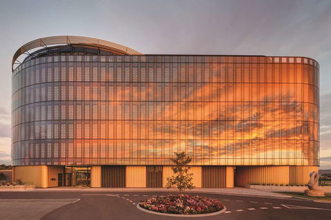 Vibe Hotel Canberra Airport - Tweed Heads Accommodation 1