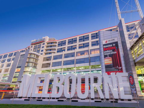 PARKROYAL Melbourne Airport - Tweed Heads Accommodation 1