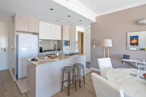 Zara Tower Serviced Apartments - Tweed Heads Accommodation 11