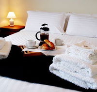 Hut on the Hill BB - Tweed Heads Accommodation
