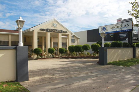 Albury Georgian - Tweed Heads Accommodation 0