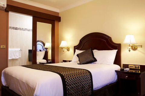 Albury Georgian - Tweed Heads Accommodation 2
