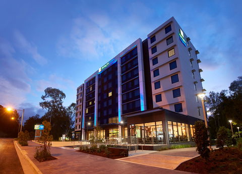 Holiday Inn Express Sydney Macquarie Pk - Tweed Heads Accommodation 1