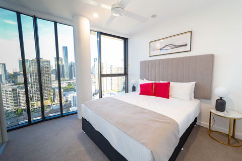 Arise Brisbane One - Tweed Heads Accommodation 1