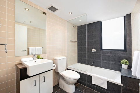 Astra Apartments Parramatta - Tweed Heads Accommodation 7