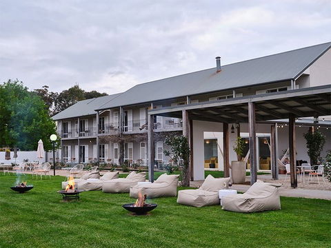 Lindenwarrah Hotel - Tweed Heads Accommodation 1