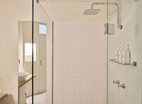 Lindenwarrah Hotel - Tweed Heads Accommodation 10