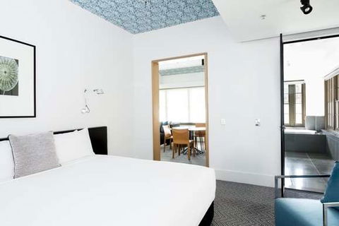 Peppers Gallery Hotel, Canberra - Tweed Heads Accommodation 12