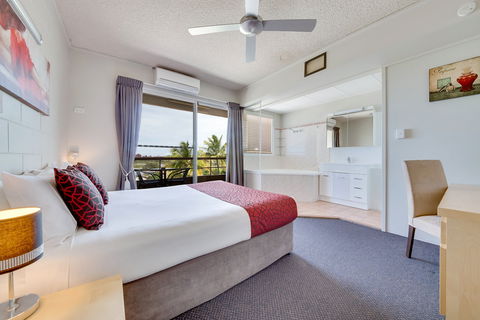 Camelot Motel - Tweed Heads Accommodation 2
