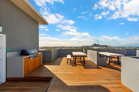 Astra Apartments Newcastle - Tweed Heads Accommodation 0