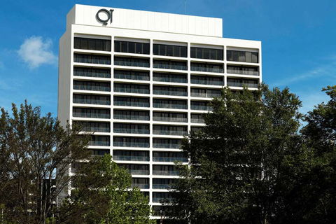 QT Canberra - Tweed Heads Accommodation 0
