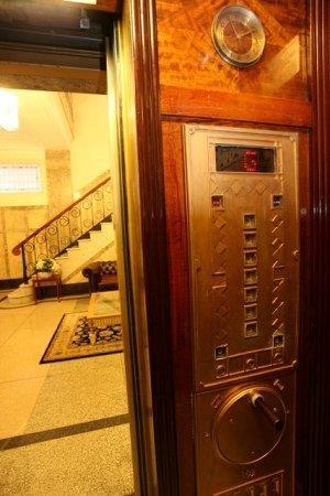 ULTIQA Rothbury Hotel - Tweed Heads Accommodation 1