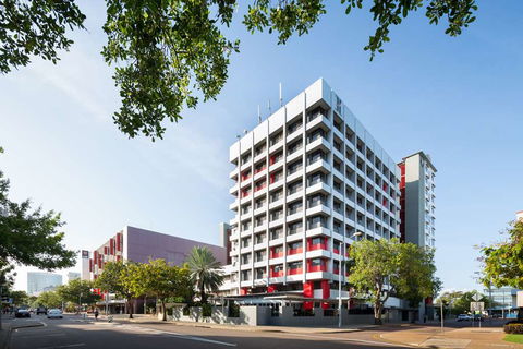 H On Smith Hotel - Tweed Heads Accommodation 1
