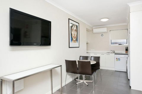 Forrest Hotel & Apartments - Tweed Heads Accommodation 2