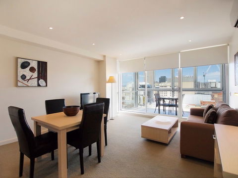 IStay Precinct - Tweed Heads Accommodation 2