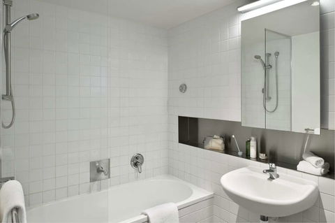 Punthill Little Bourke - Tweed Heads Accommodation 2