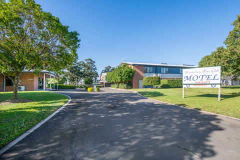 Hawkesbury Race Club Motel - Tweed Heads Accommodation 0