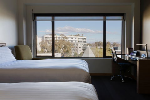 Crowne Plaza Canberra - Tweed Heads Accommodation 4