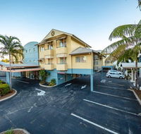 Cairns Queenscourt - Tweed Heads Accommodation
